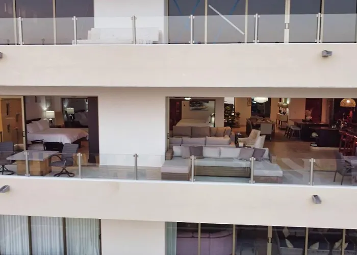 Medano Ocean View Downtown 3bd 6th Floor