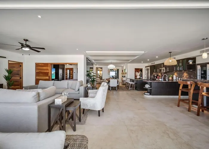 Medano Ocean View Downtown 3bd 6th Floor